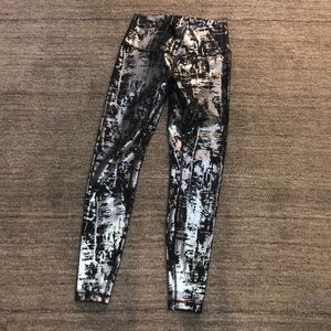 Size 8 lululemon wonder under leggings